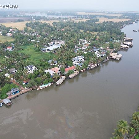 Sacred River Homestay Alappuzha Экстерьер фото